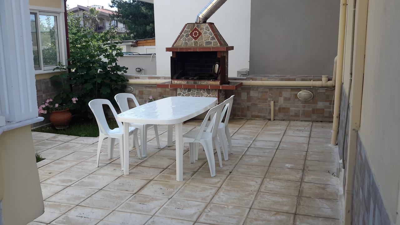 Irini Apartments Keramotí Kültér fotó